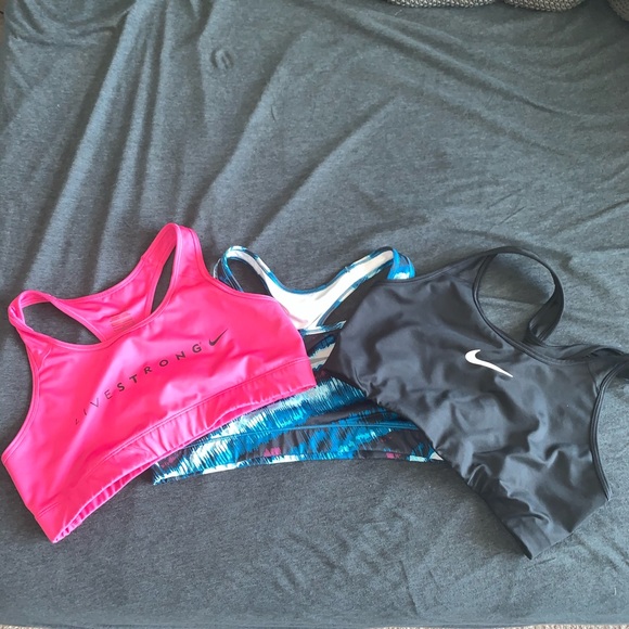 Nike large sports bras - Picture 1 of 7